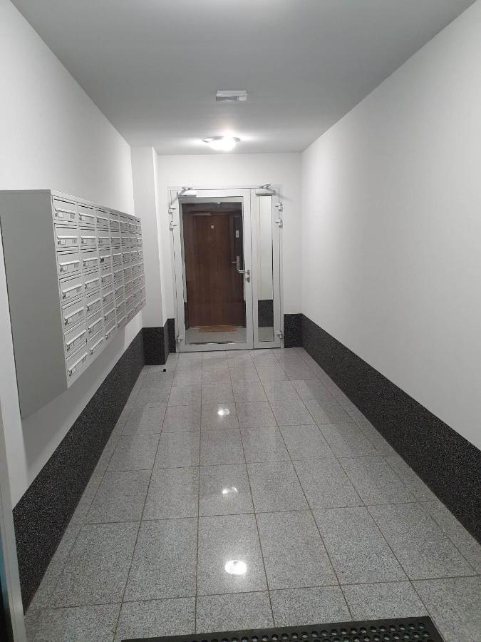 Apartament 3 Pokojowy Lub Pokoj W Mieszkaniu W Nowym Bloku Warszawa Eksteriør billede