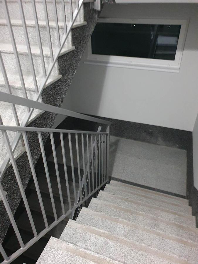 Apartament 3 Pokojowy Lub Pokoj W Mieszkaniu W Nowym Bloku Warszawa Eksteriør billede